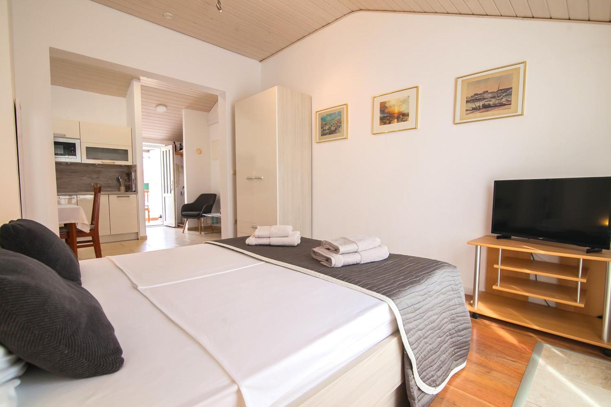 Helvetia Sunny Apartments ボル エクステリア 写真