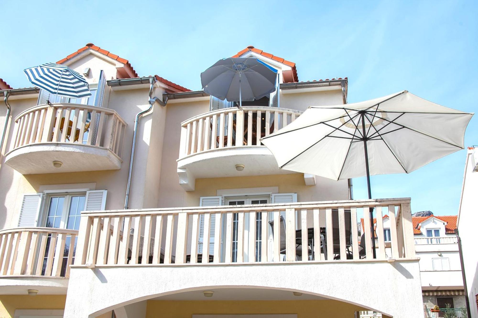 Helvetia Sunny Apartments ボル エクステリア 写真