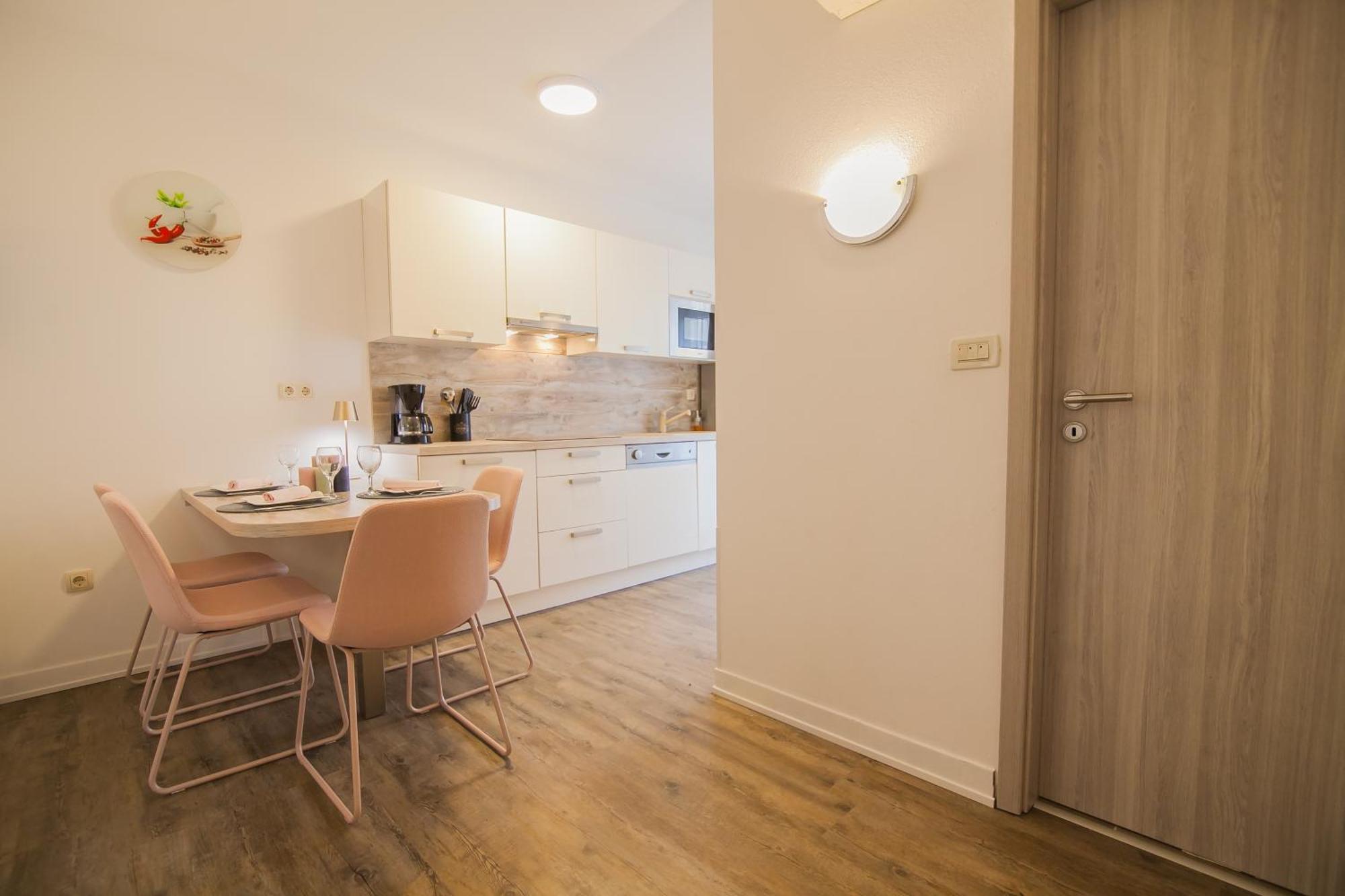 Helvetia Sunny Apartments ボル エクステリア 写真