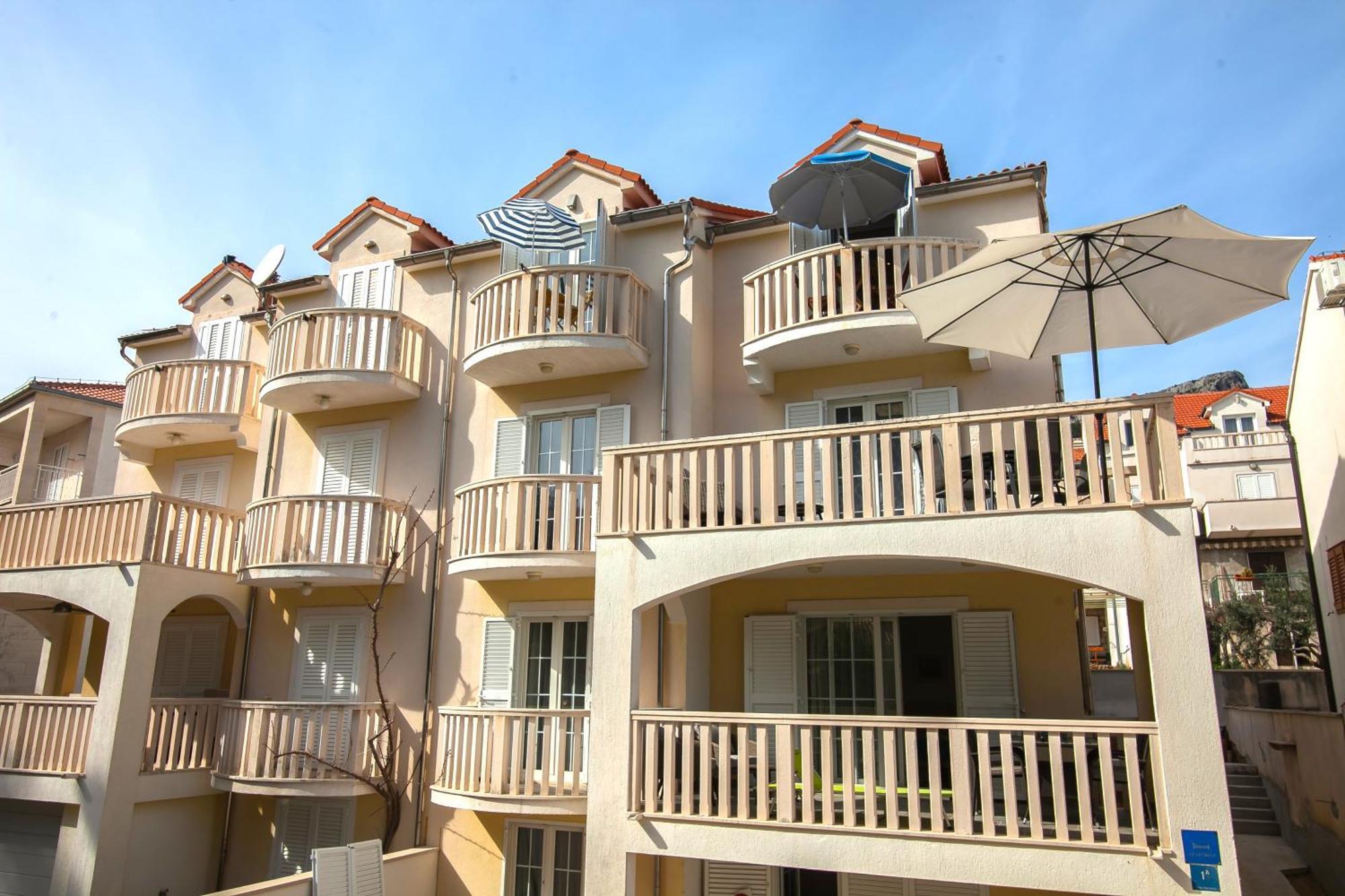 Helvetia Sunny Apartments ボル エクステリア 写真